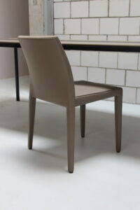 stuhl ivory